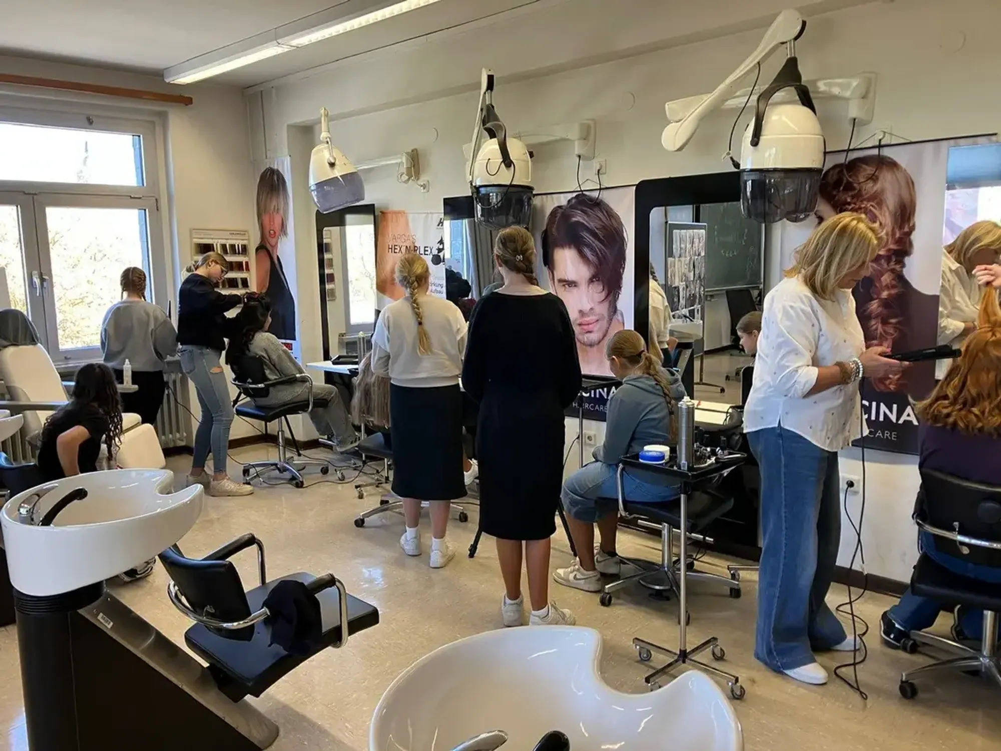 csm_Hairstyling_dea904971a.jpg